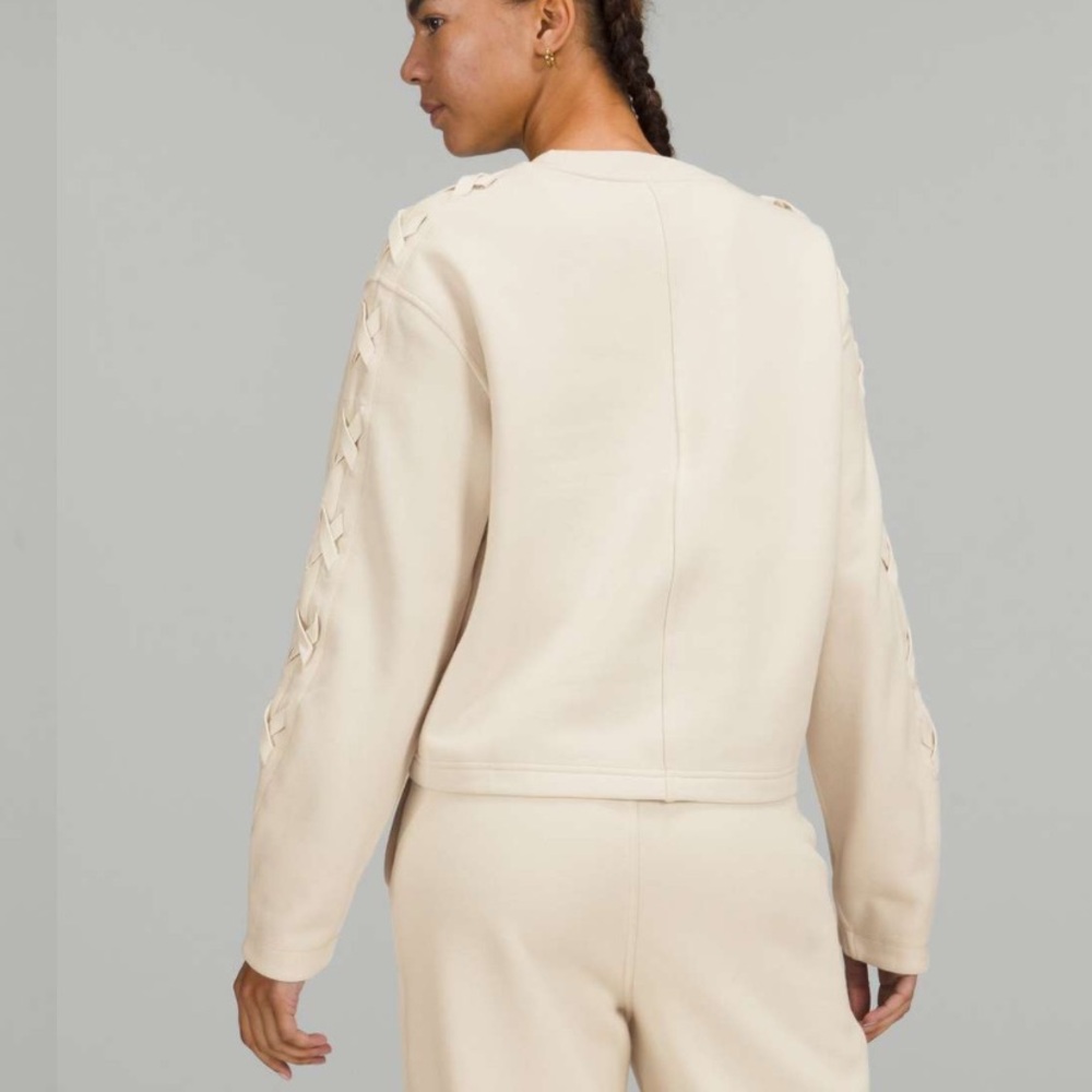 Lululemon Braided Sleeve Pullover
White Opal